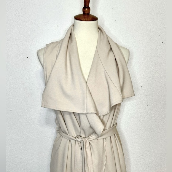 Nude Duster Vest - Picture 4 of 7